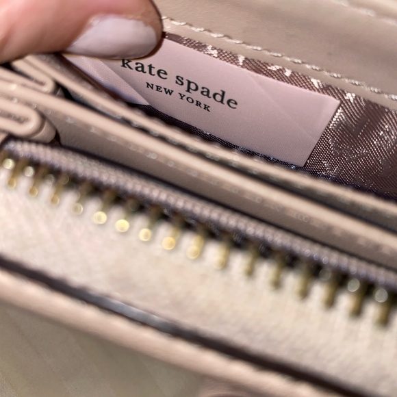 KATE SPADE NISHA RENNY DRIVE WALLET - Picture 6 of 7